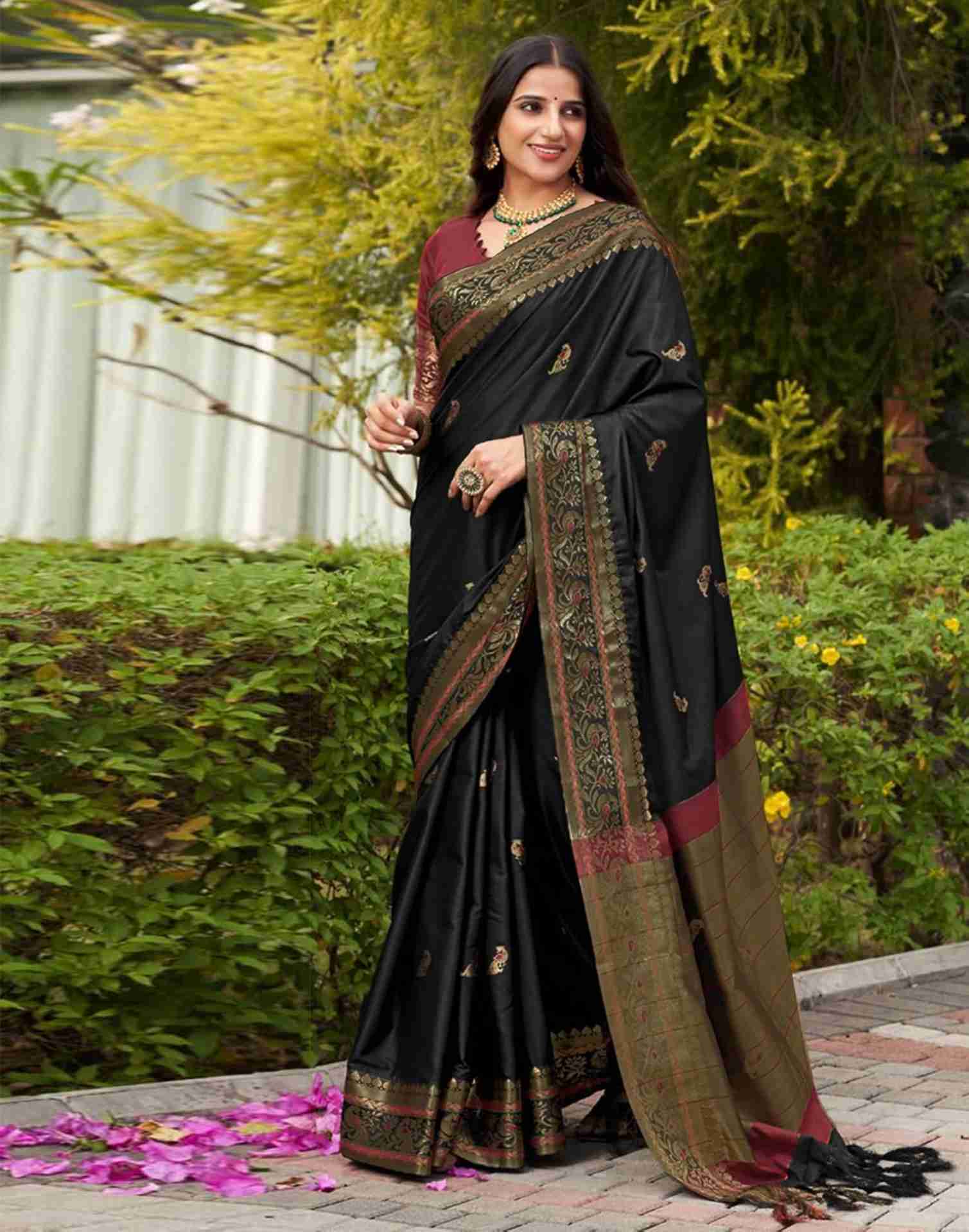 Woven Kanjivaram , Banarasi Jacquard Saree