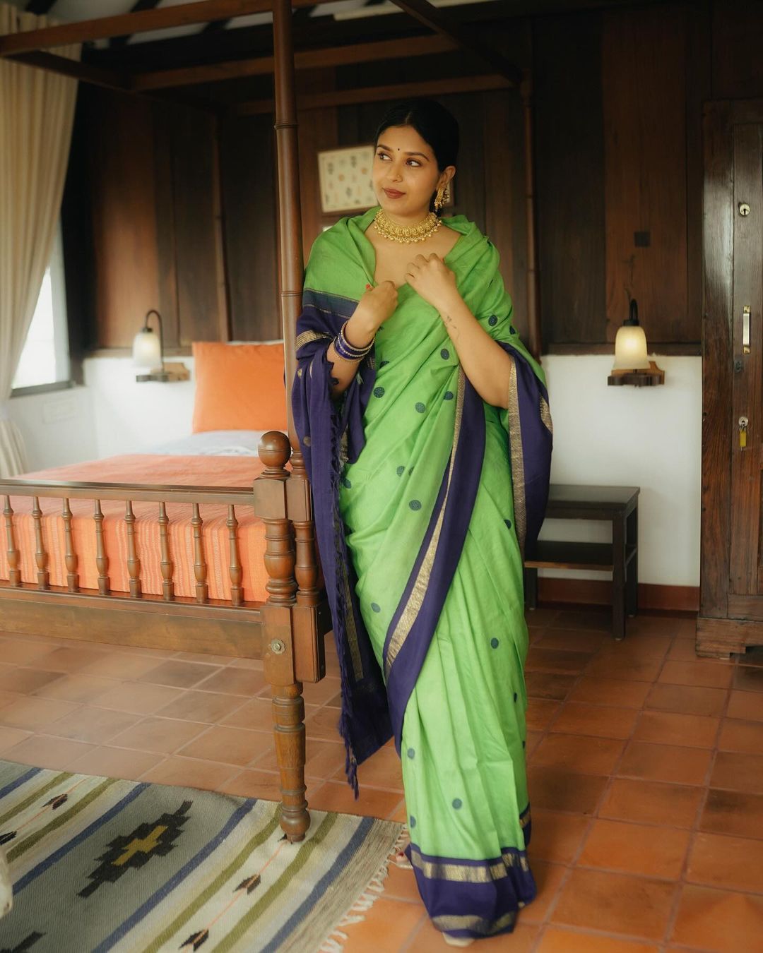 Woven Kanjivaram , Banarasi Jacquard Saree