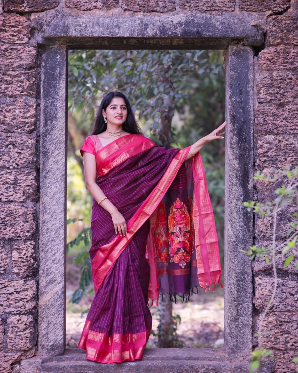 Woven Kanjivaram , Banarasi Jacquard Saree