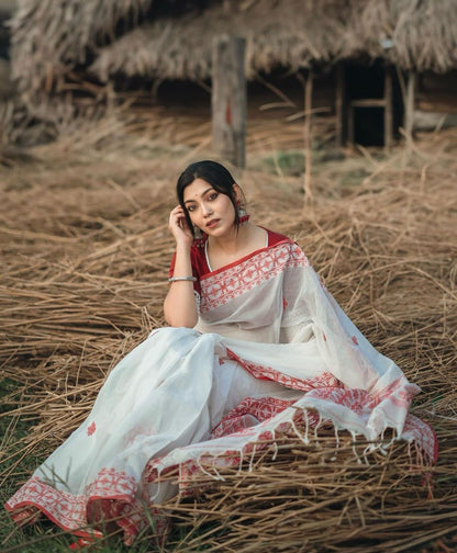 Woven Kanjivaram , Banarasi Jacquard Saree