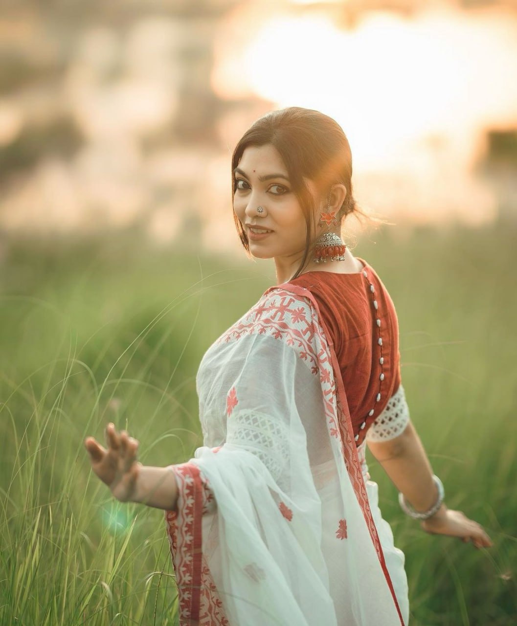 Woven Kanjivaram , Banarasi Jacquard Saree