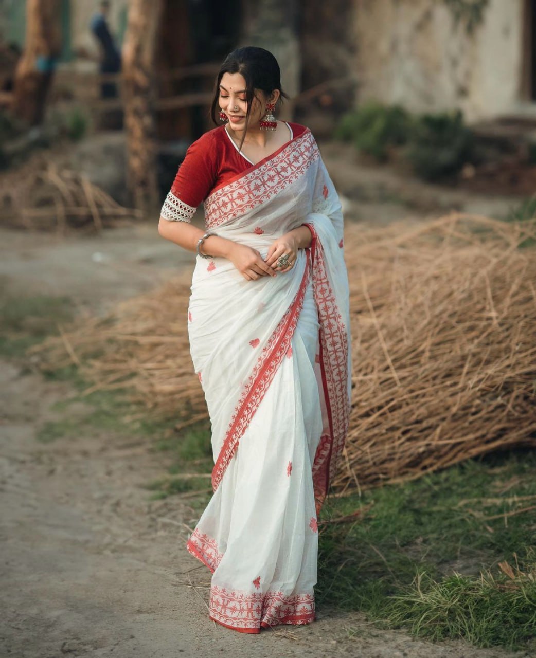 Woven Kanjivaram , Banarasi Jacquard Saree