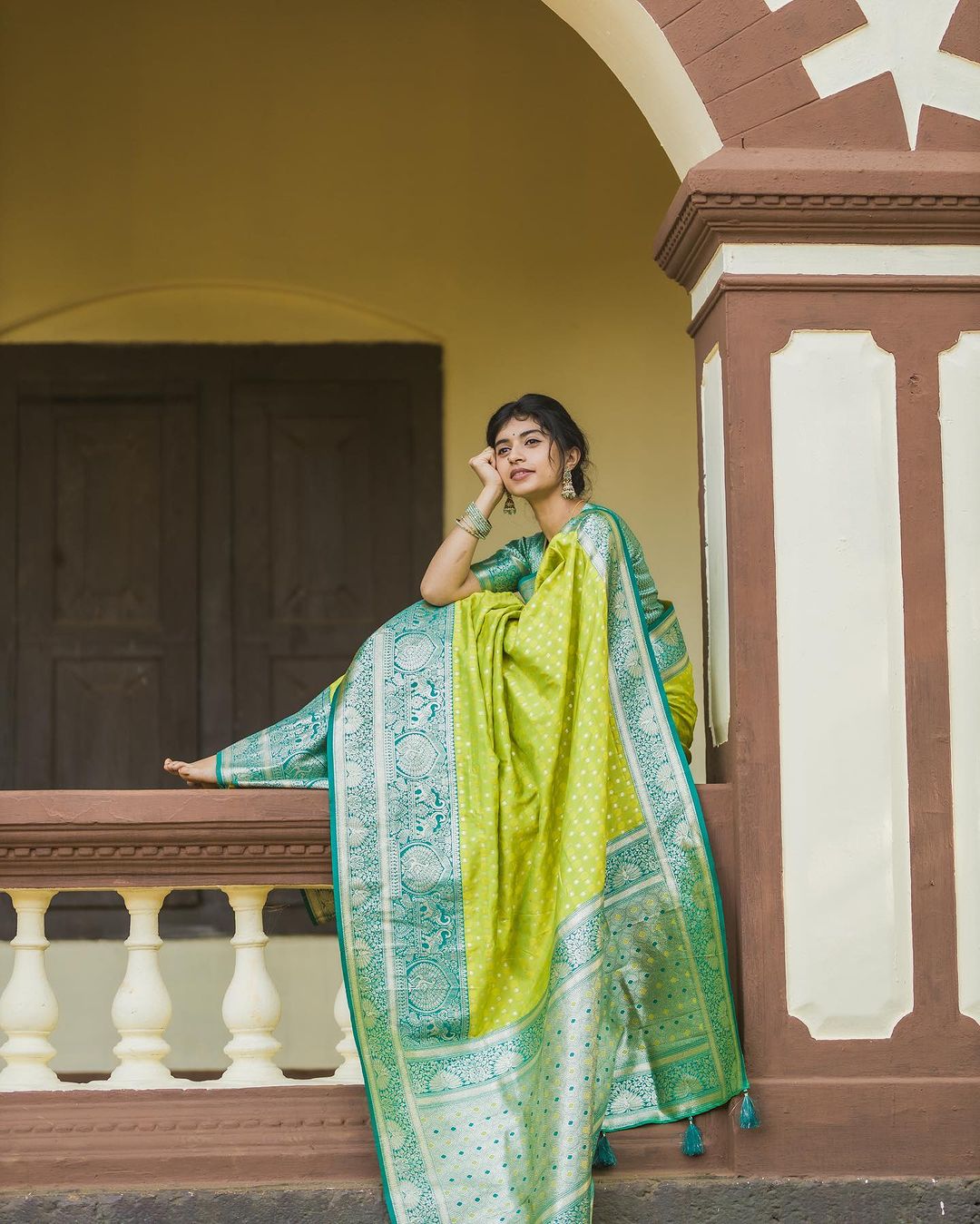 Woven Kanjivaram , Banarasi Jacquard Saree