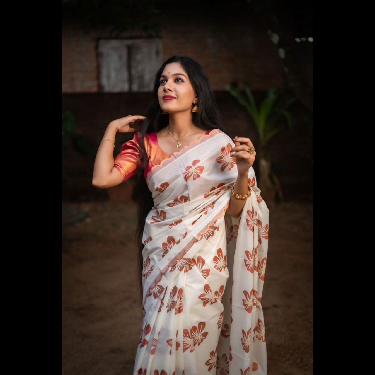 Woven Kanjivaram , Banarasi Jacquard Saree