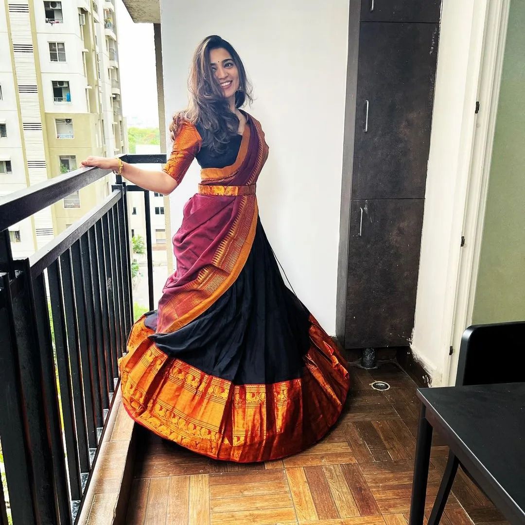 Kanjiveram Silk Zari Lehenga With Blouse Along With Banarsi Silk