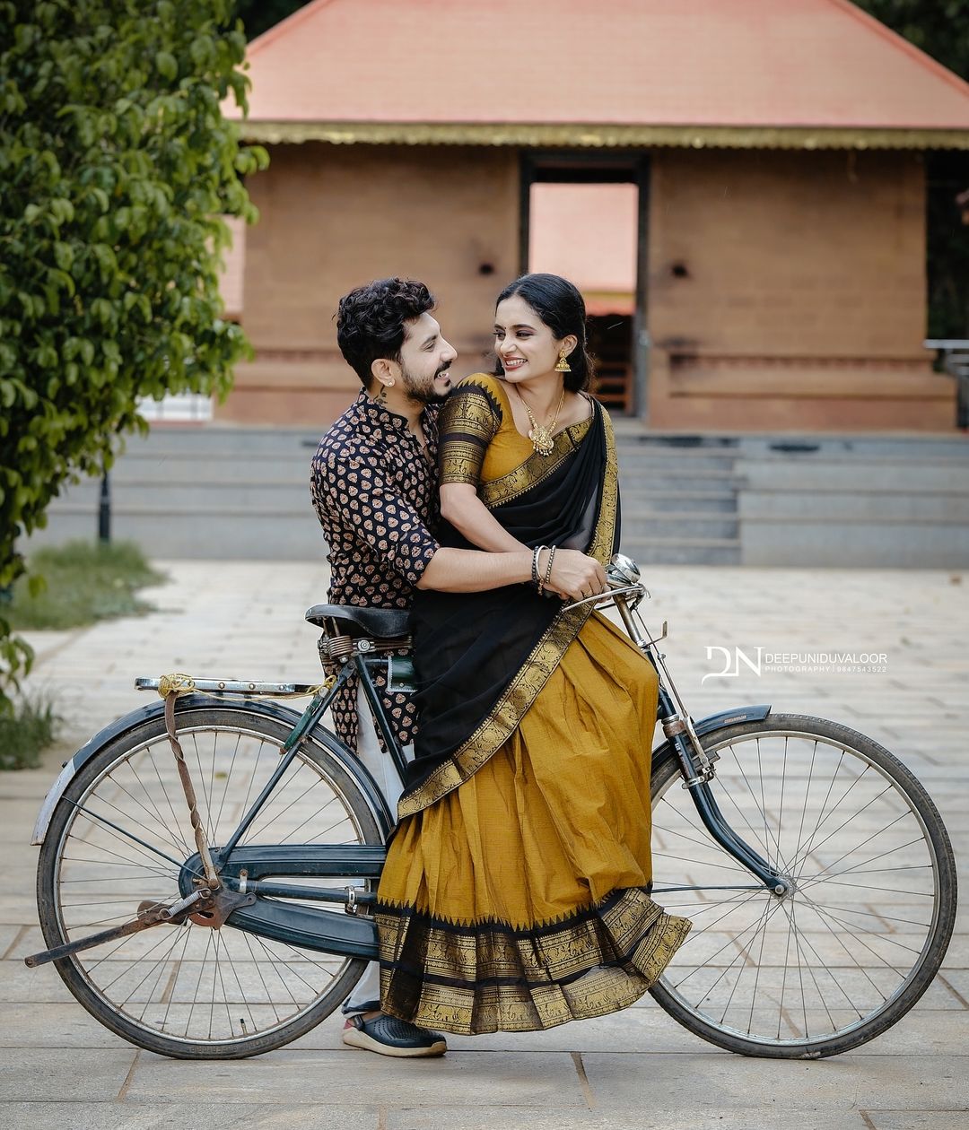 Kanjiveram Silk Zari Lehenga With Blouse Along With Banarsi Silk